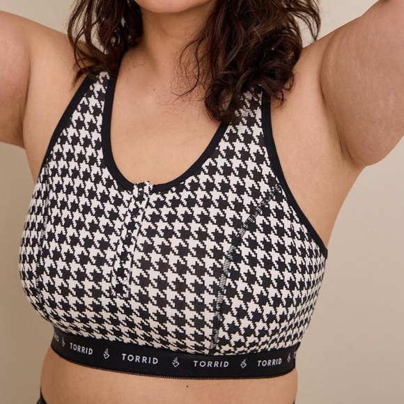 Torrid Bra 0X L -Bralette Black White Herringbone Plaid Snapped Henley Plus Size - Picture 1 of 4